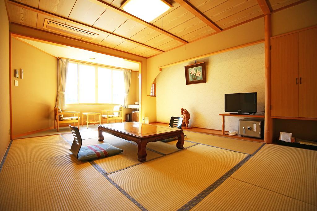 Nakajimaya Ryokan Nozawa Luaran gambar